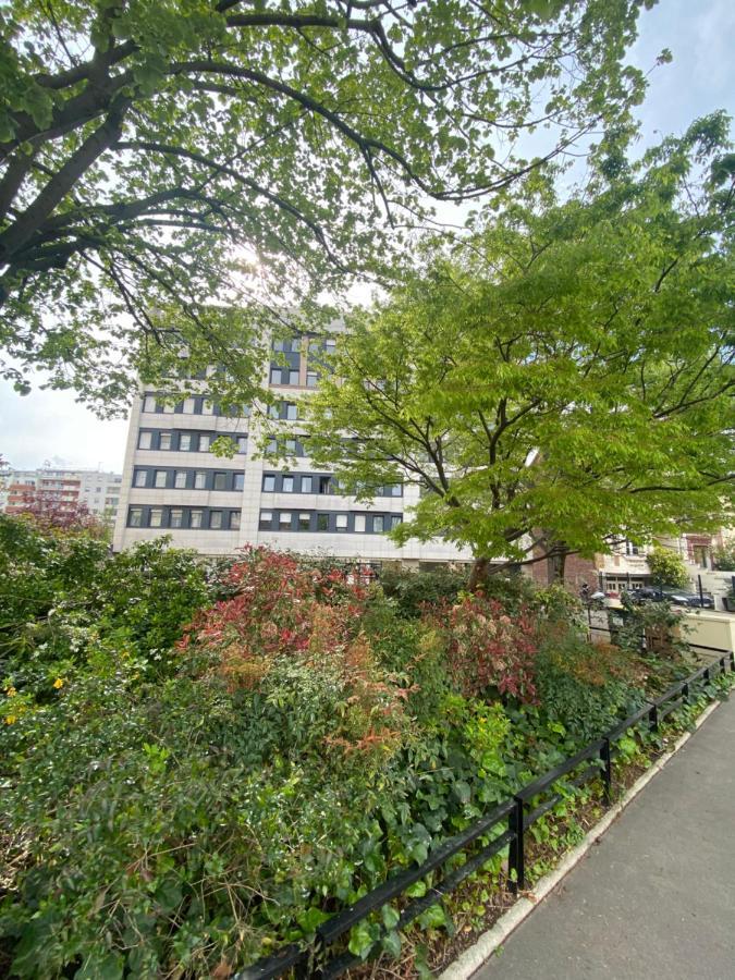 Grand Appartement Courbevoie Paris المظهر الخارجي الصورة