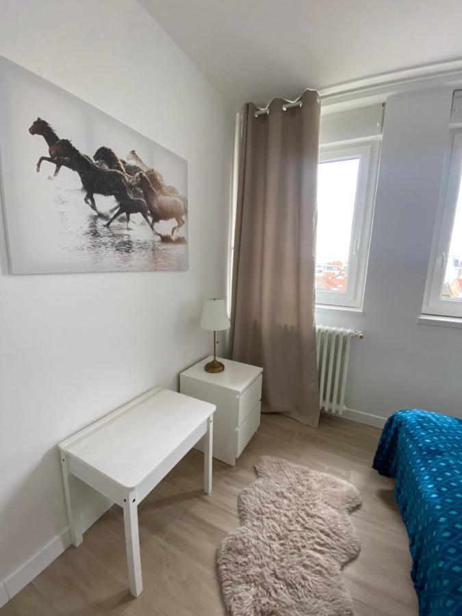 Grand Appartement Courbevoie Paris المظهر الخارجي الصورة